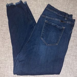 Non distressed skinnies